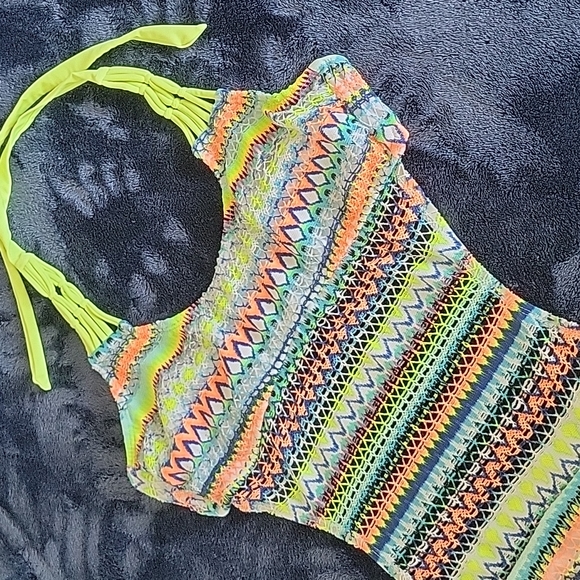 Fluorescent Sexy Monokini - Picture 2 of 6